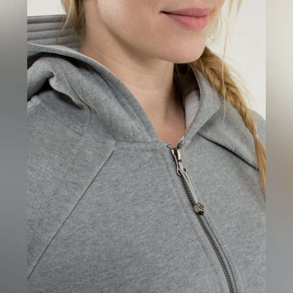 Lululemon Scuba Hoodie in Heathered Medium Grey - Size 6 - Picture 2 of 12
